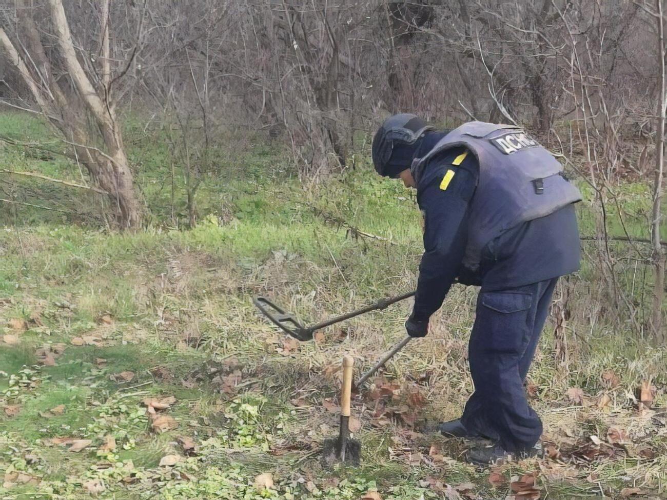 Каждая обезвреженная российская мина, изъятый снаряд, обнаруженная и обезвреженная растяжка &ndash; спасенные жизни украинцев, отметил Зеленский