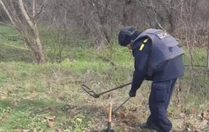 Каждая обезвреженная российская мина, изъятый снаряд, обнаруженная и обезвреженная растяжка – спасенные жизни украинцев, отметил Зеленский