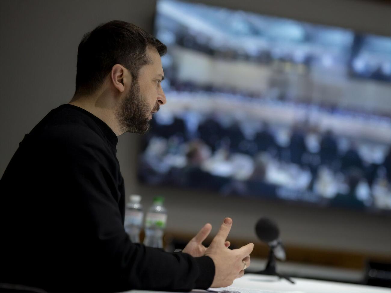 Зеленский: Как минимум до завершения этого отопительного сезона мы нуждаемся в аварийной поддержке от европейской энергосистемы