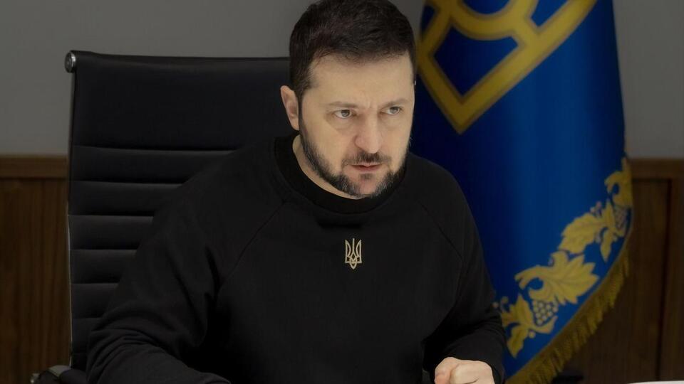 Зеленский – партнерам: Все гидроэлектростанции, все тепловые электростанции повреждены. Не дай бог, но представьте, что бы это значило в ваших странах