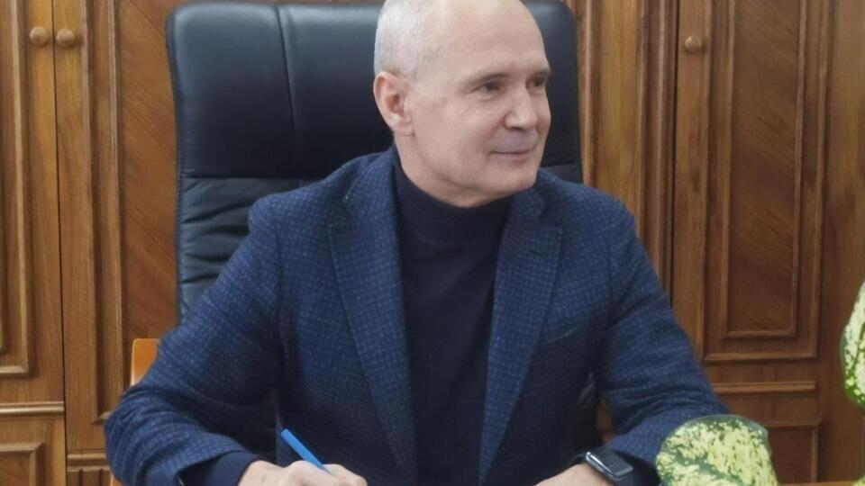 Призначення Пліса (на фото) членом Рахункової палати України підтримало 249 нардепів, наголосив Железняк
