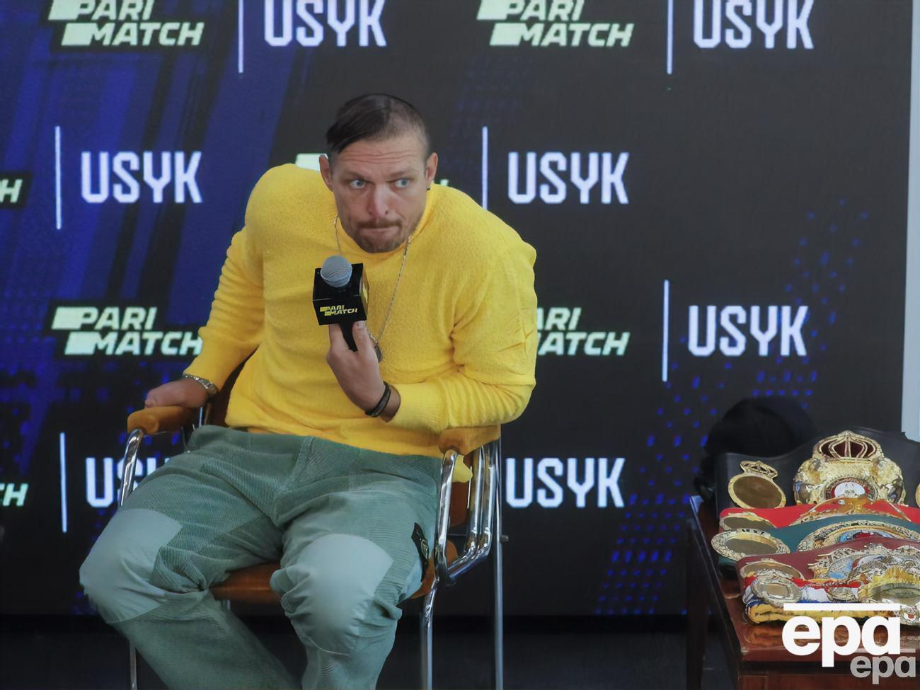 Усик может провести следующий бой с&nbsp;Фьюри или Дюбуа, пишут СМИ