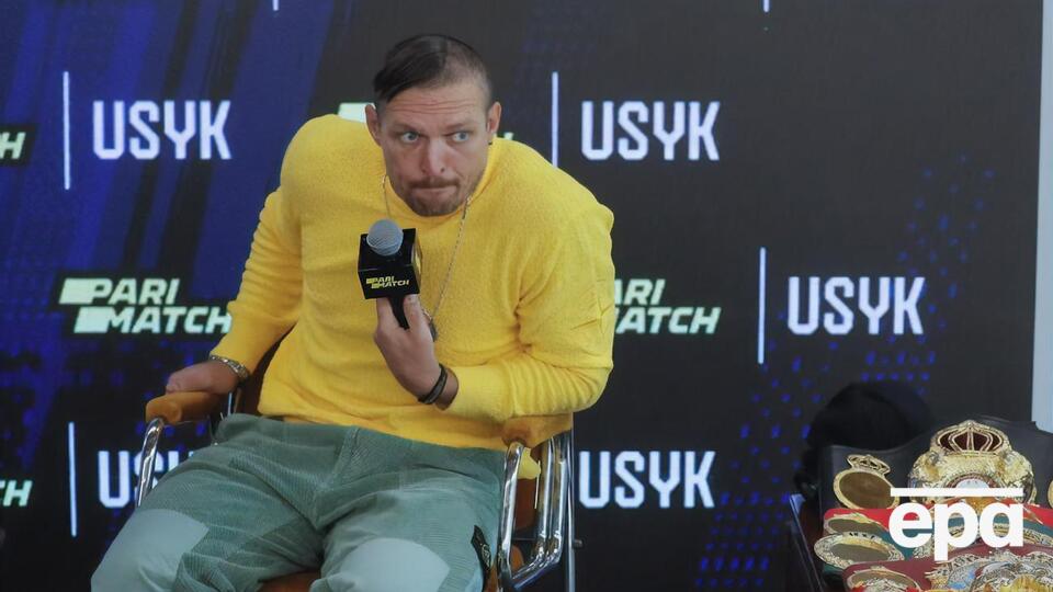 Усик може провести наступний бій із Ф'юрі або Дюбуа, пишуть ЗМІ