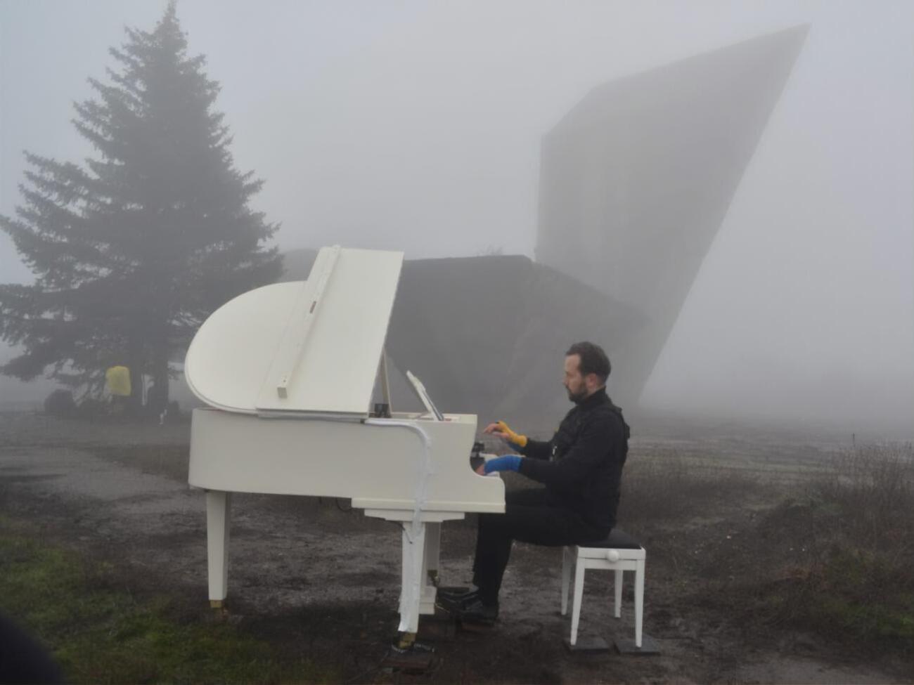 Мажинтас грав у тумані за температури повітря&nbsp;+5 &deg;С