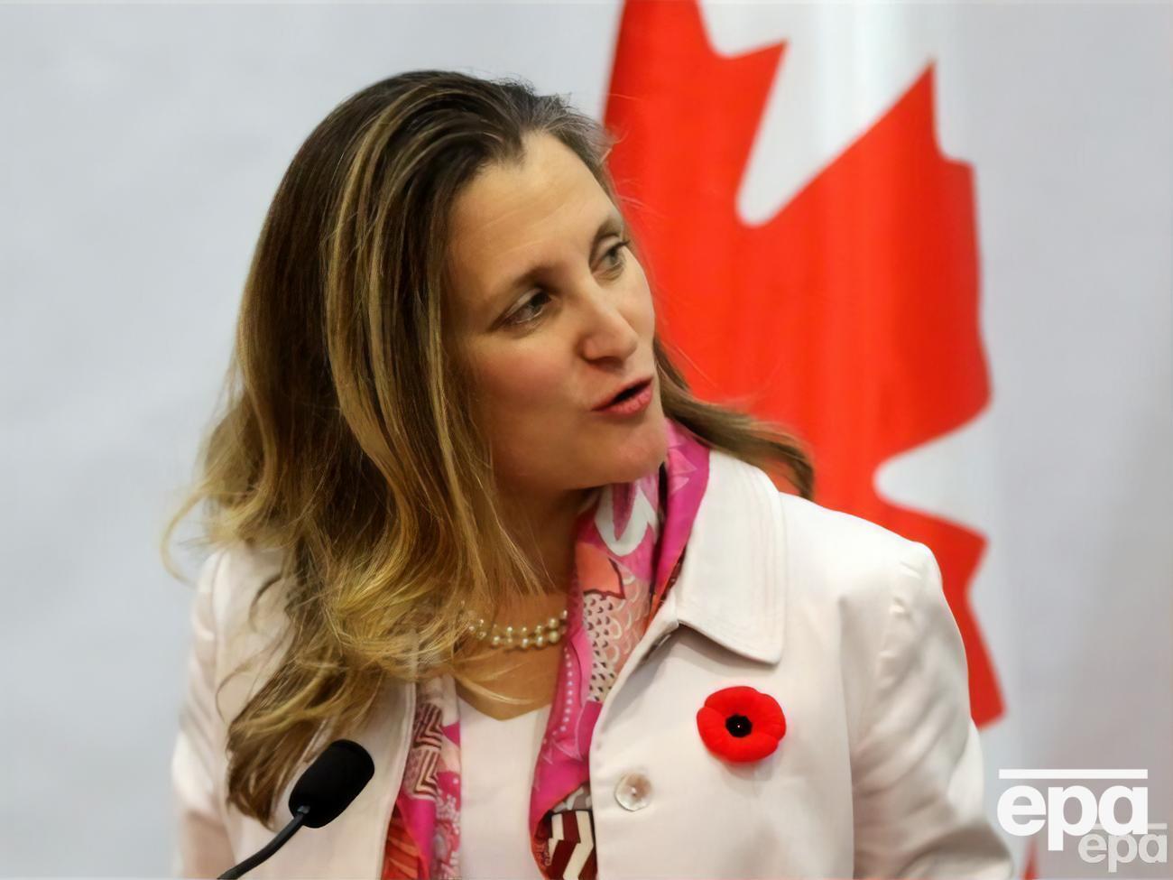 Пока народ Украины продолжает свое героическое сопротивление, "мы все должны сделать еще больше, чтобы он смог выдержать эту борьбу", отметила&nbsp;Фриланд