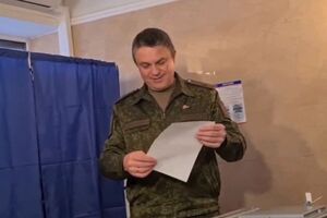Колаборантки надіслали "термінове звернення" до Пасічника (на фото) з вимогою негайного підписання псевдозакону про приєднання Луганської області до РФ, зазначили у СБУ
