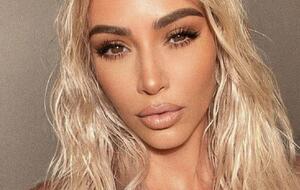 Кардаш'ян показала себе з усіх боків