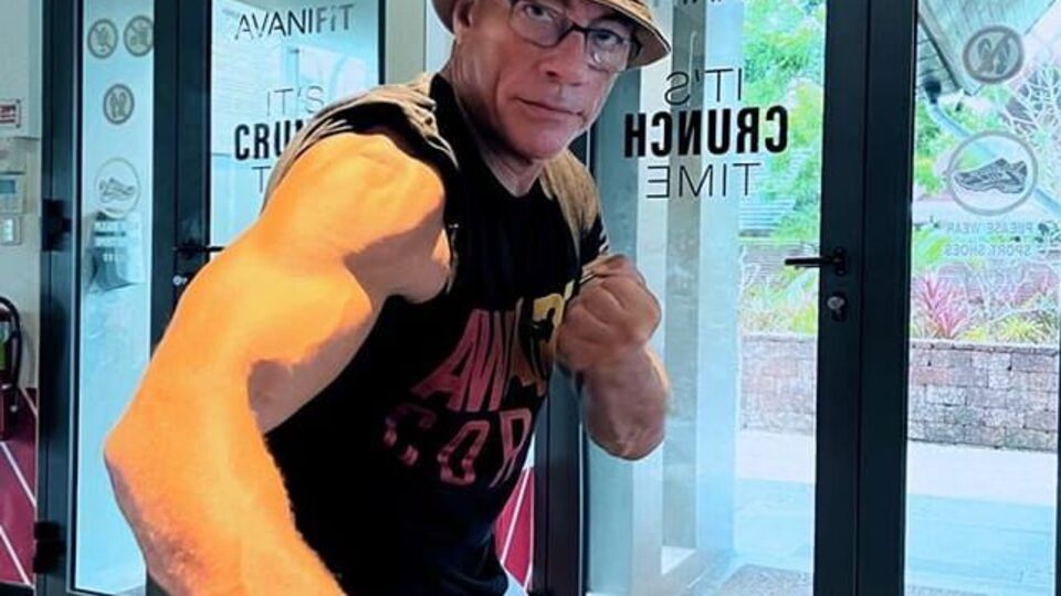 10 декабря стало известно, что Ван Дамм находится в Украине