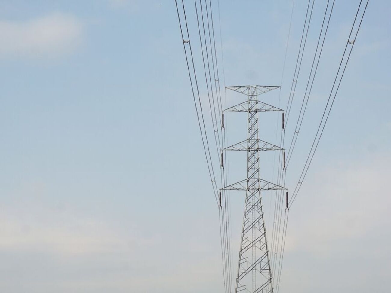 НКРЭКУ предложила повысить тариф на передачу электроэнергии на 51%, а на диспетчеризацию&nbsp;&ndash; сразу на 356%