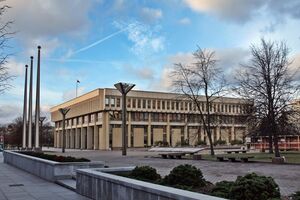 За закон проголосовали 103 депутата Сейма Литвы, шестеро воздержались