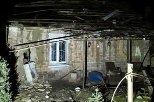 У Нікополі пошкоджено кілька приватних будинків, СТО, газогін і лінії електропередавання