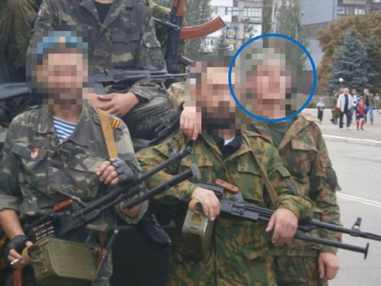 Осужденный сейчас находится под стражей