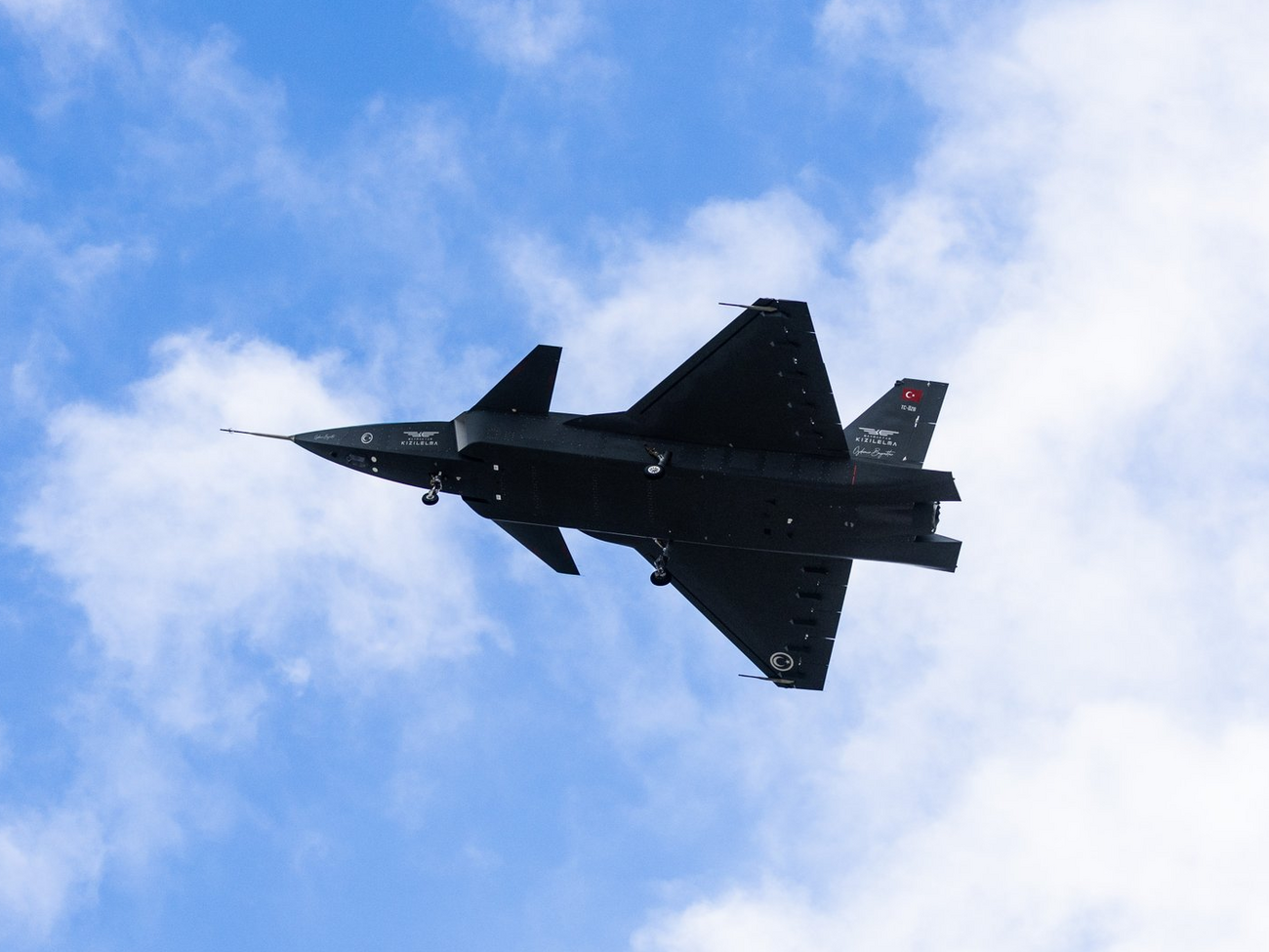 Bayraktar Kızılelma отправился в первый полет