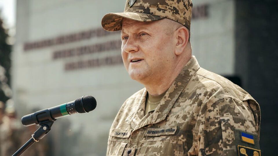 Українські захисники докладають усіх зусиль для стабілізації ситуації на сході країни, заявив Залужний
