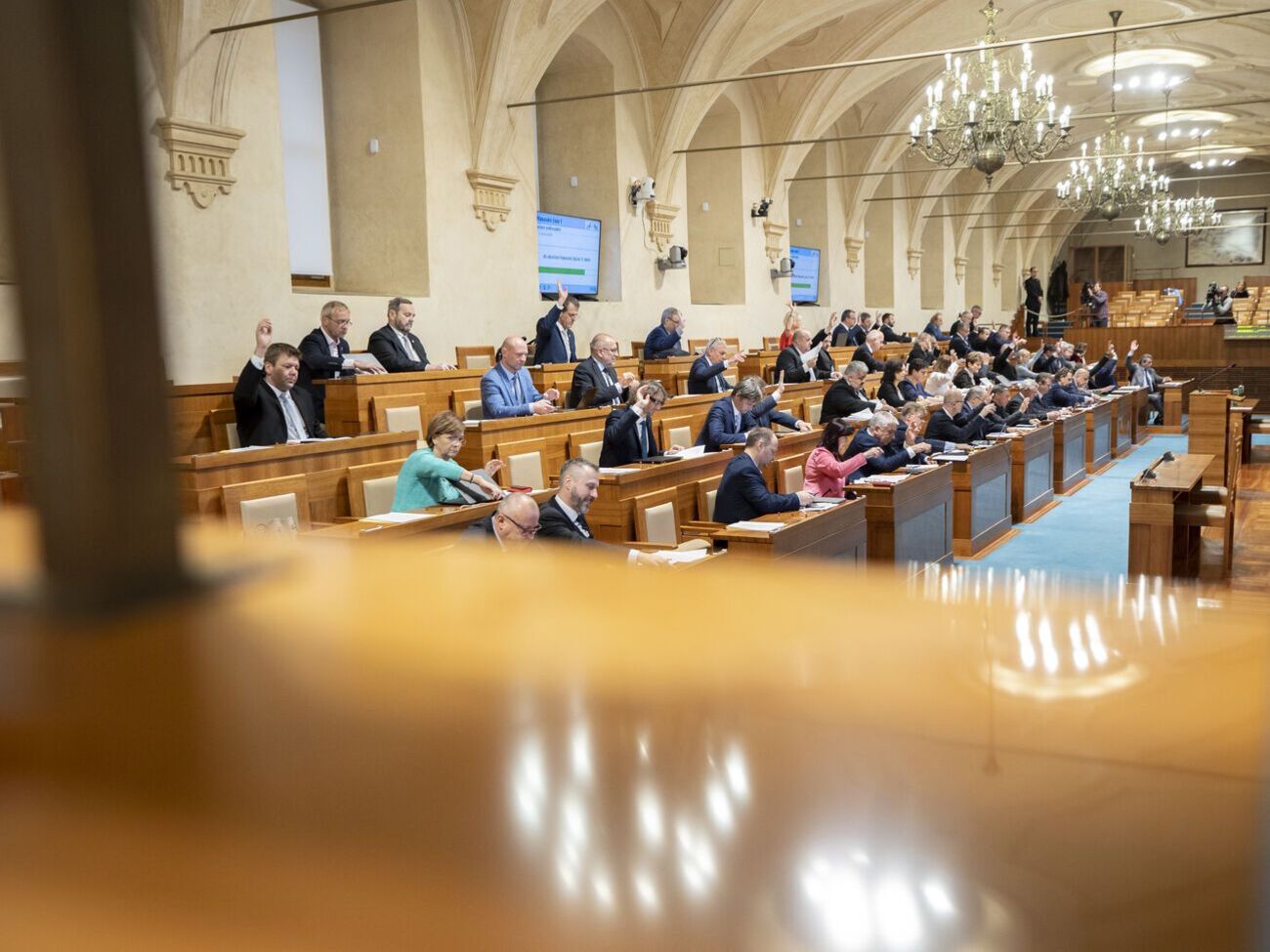 Рішення про визнання Голодомору геноцидом українців підтримав 51 із 55 сенаторів, які були присутніми на засіданні