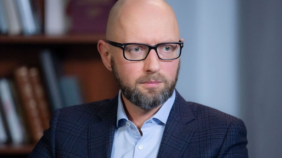 Яценюк полагает, что мировая демократия не может чувствовать себя в безопасности