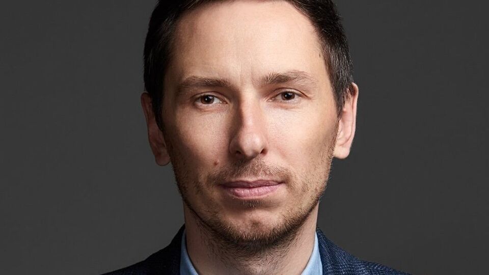 Алексей Выскуб: Закон очень смелый и реформаторский. И там действительно есть нормы, предусматривающие передачу отдельных полномочий от чиновников бизнесу