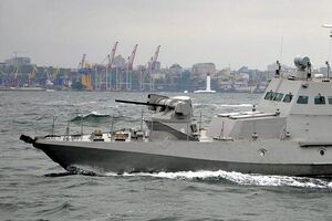 Экипаж катера сбил беспилотник
