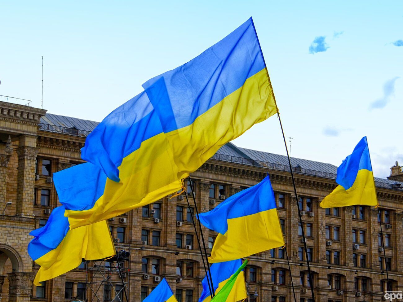Як зазначають соціологи, порівняно з торішнім дослідженням, зараз показники очікувань українців від нового року оптимістичніші