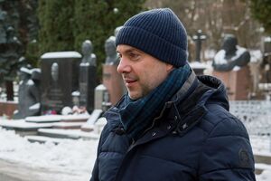 Арестович про Бахмут: Витратників женуть уперед на наші кулемети. Ми там убиваємо, мабуть, батальйон на день. Ну, виводимо з ладу, не вбиваємо