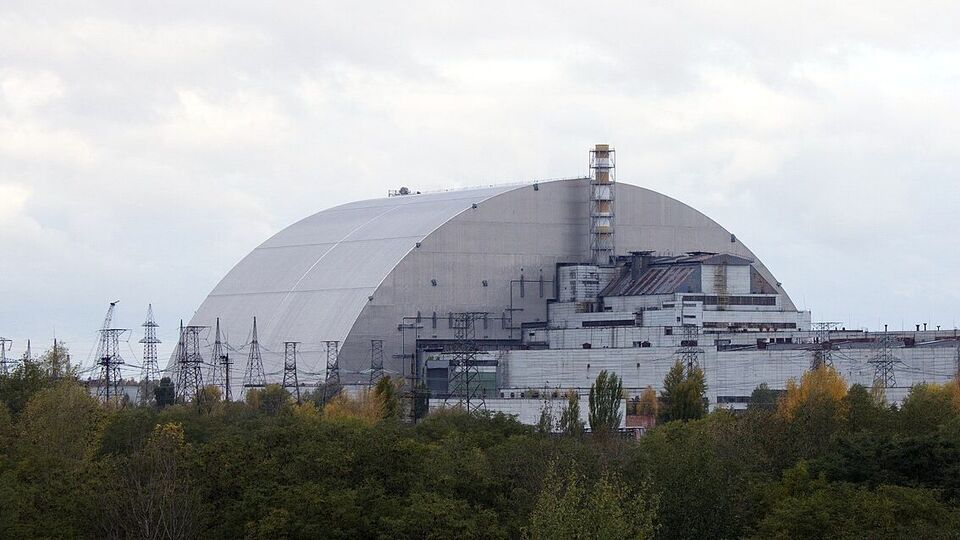 Зону ЧАЭС оборудовали средствами видеонаблюдения, позволяющими ночью со значительного расстояния фиксировать передвижения объектов, соразмерных человеку, рассказал Небытов