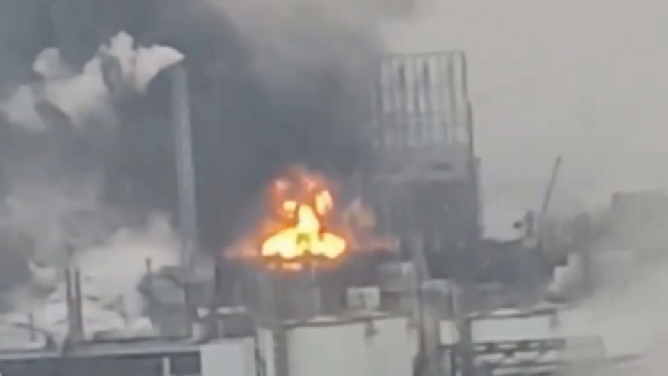 Сейсмологи считают, что зафиксировали взрыв в районе Ангарского НПЗ. МЧС официально о взрыве не сообщало