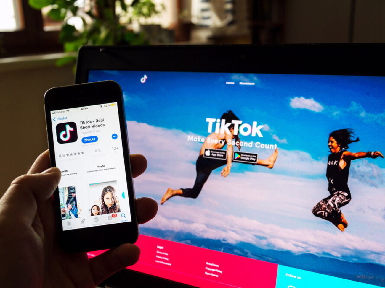 Законопроект относительно TikTok еще должен быть одобрен Палатой представителей США
