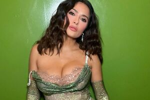 Хайек снялась для глянцевого журнала