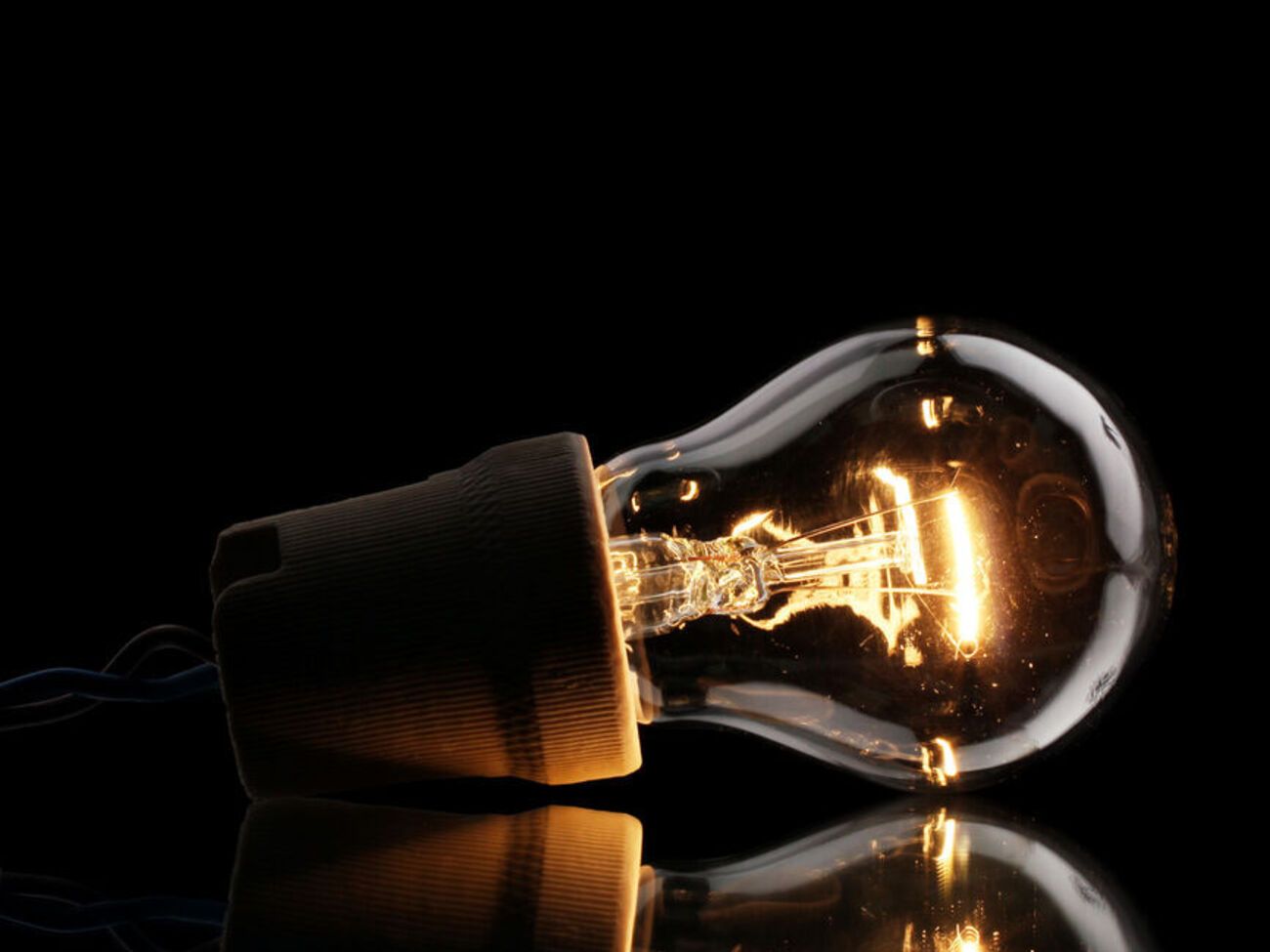 В Украине начались отключения света