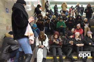 Про зупинення метро у зв'язку з масованою ракетною атакою КМДА оголосила після 10.00