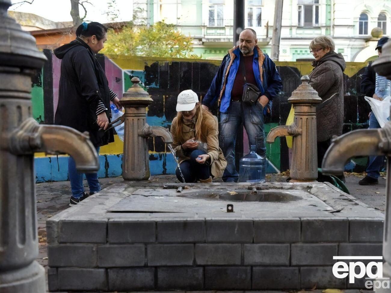 Унаслідок обстрілів 16 грудня у столиці почалися перебої з водопостачанням