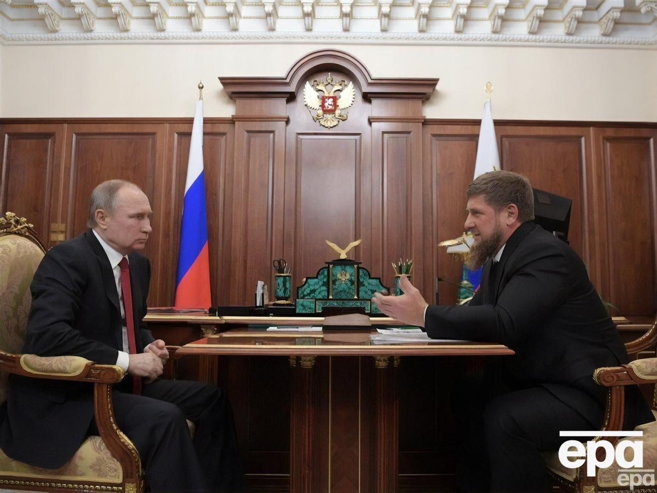 У Кремлі заперечують, що Путін наказав Кадирову вбити Зеленського. За даними ЗМІ, таке доручення він дав за кілька тижнів до початку вторгнення