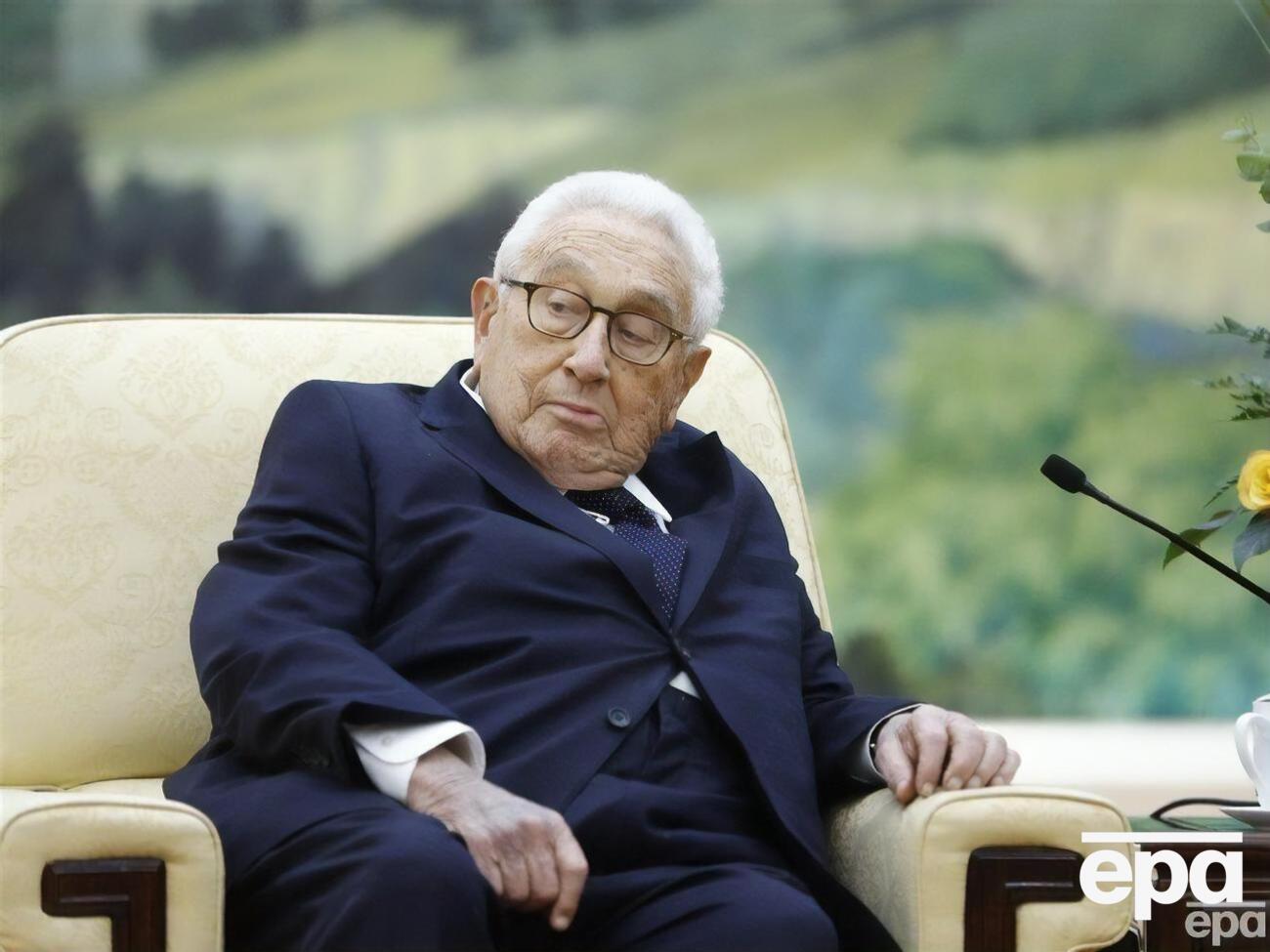 В Кремле заявили, что "с большим интересом ознакомятся" со статьей Киссинджера