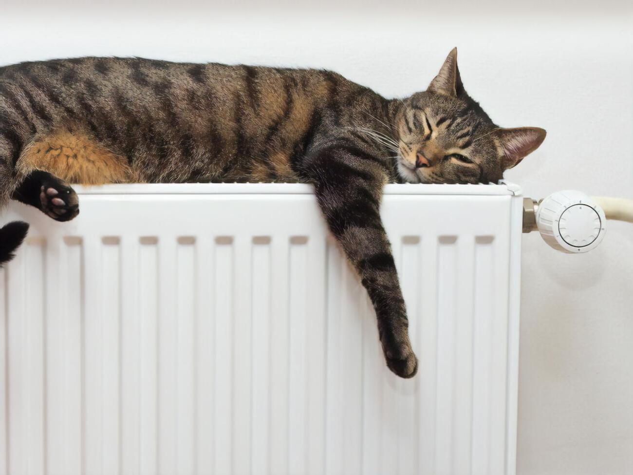 У Києві й далі відновлюють теплопостачання