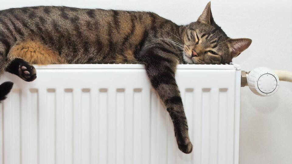 У Києві й далі відновлюють теплопостачання