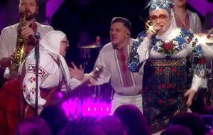 Сердючка виконала пісню "Є пропозиція"