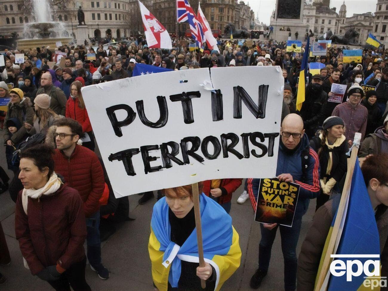 Около 200 тыс. украинцев получили британскую визу с начала войны, отметил Пристайко