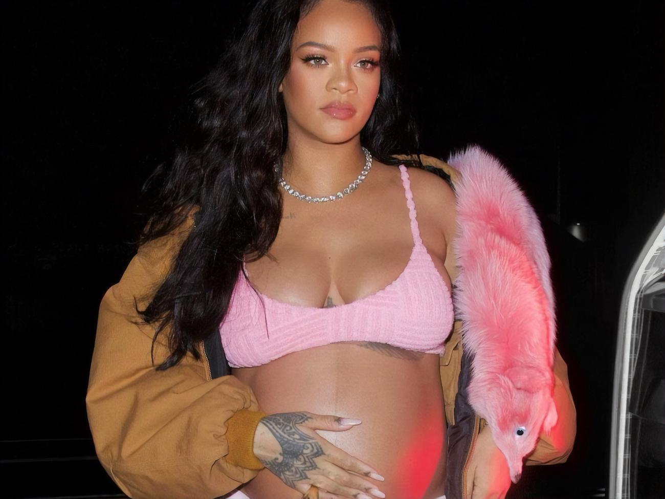 Рианна родила первенца в мае 2022 года