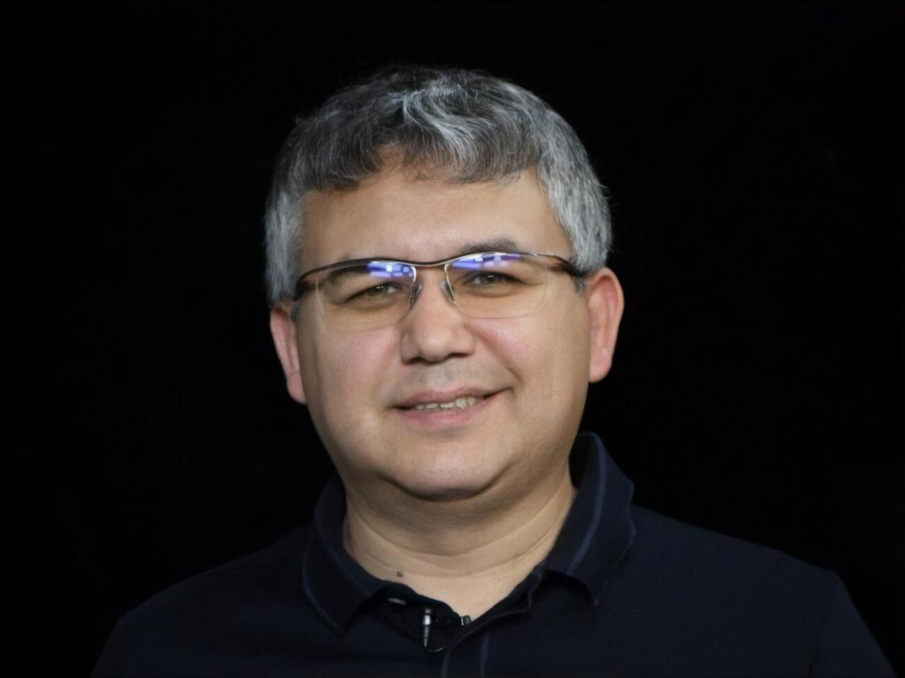 Галлямов:&nbsp;В отличие от Сталина, Путин не находил удовольствия в мучении людей. Он абсолютно равнодушен к человеческим судьбам, жизням. Он их легко ломает