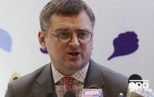Украина разрушит стену, на которой написано "Спорт вне политики", отметил Кулеба