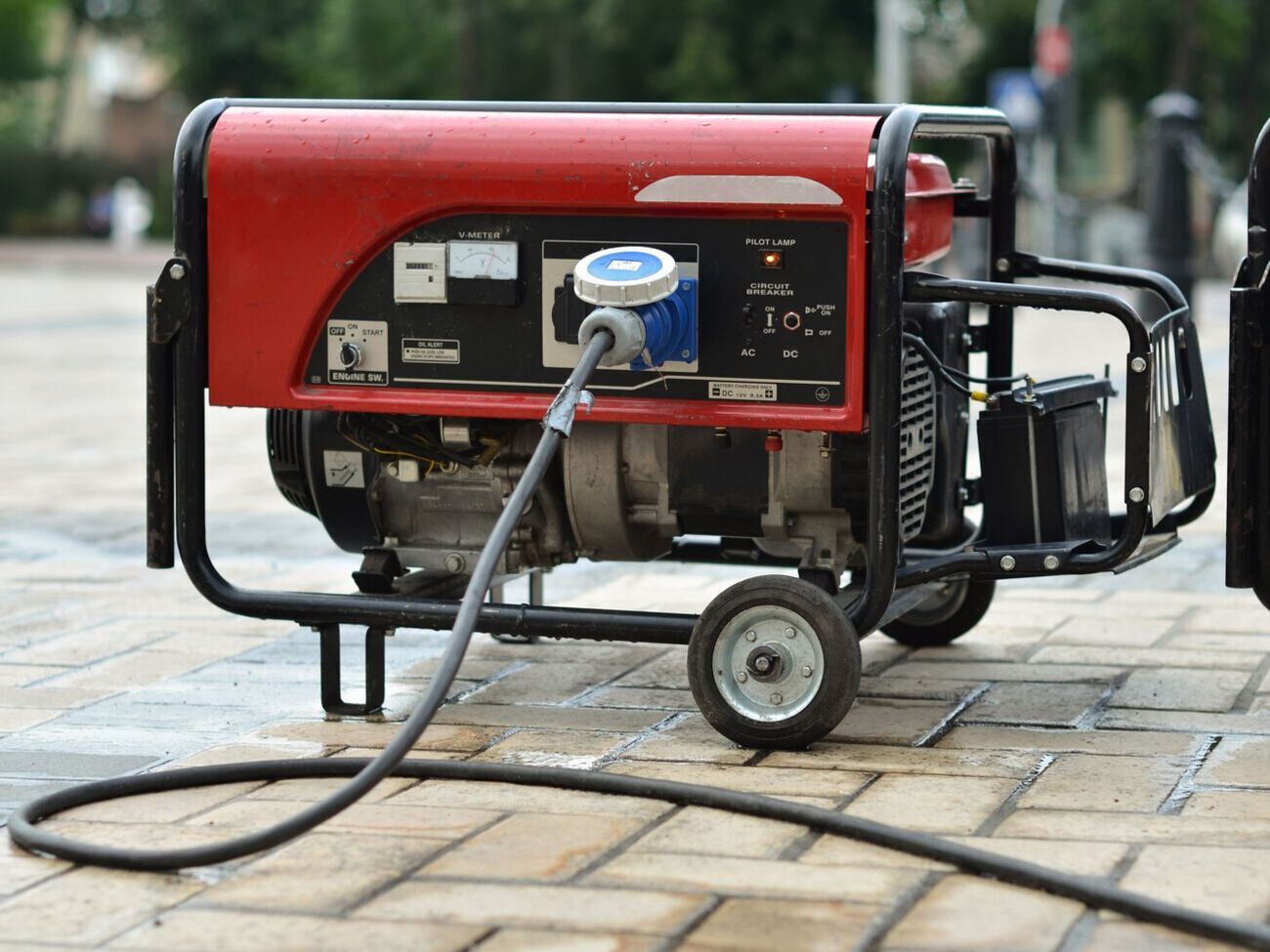 Латвия даст Украине средства на покупку генераторов для масс-медиа