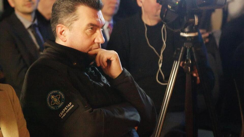 Данилов: Тот предел, который по нормативам они должны были удерживать, они его уже прошли и прошли довольно давно