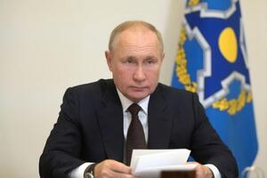 Для Путіна тексти та формулювання – не головне, оскільки в нього є реальна влада, вважає Галлямов