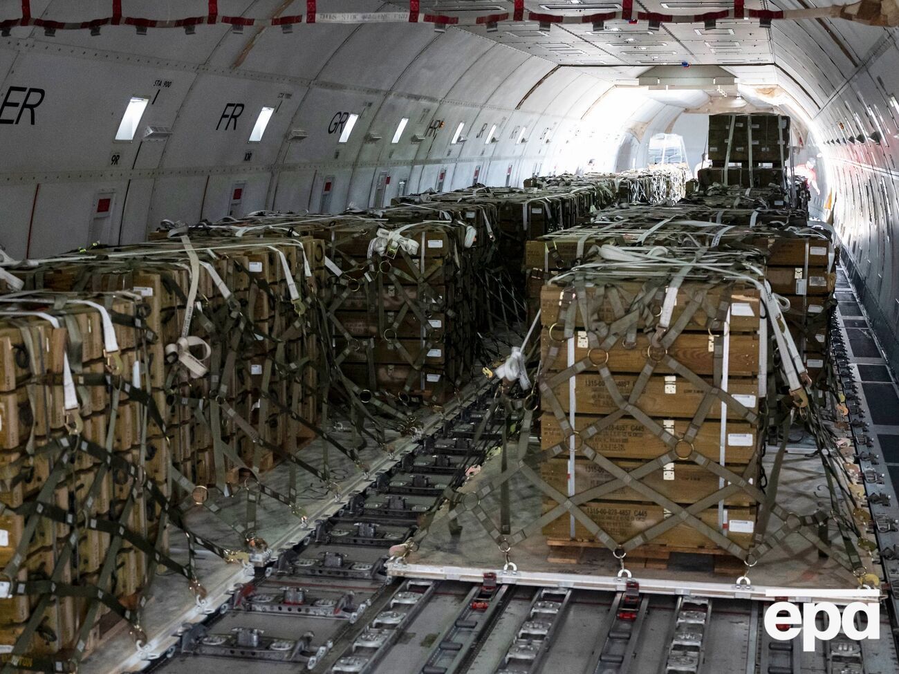 Україна на безоплатній основі отримує оборонну допомогу від США за трьома програмами, зазначив Ніколенко