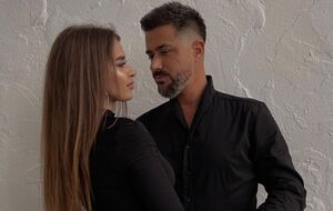 О романе Реус и Налчаджиоглу стало известно в 2021 году