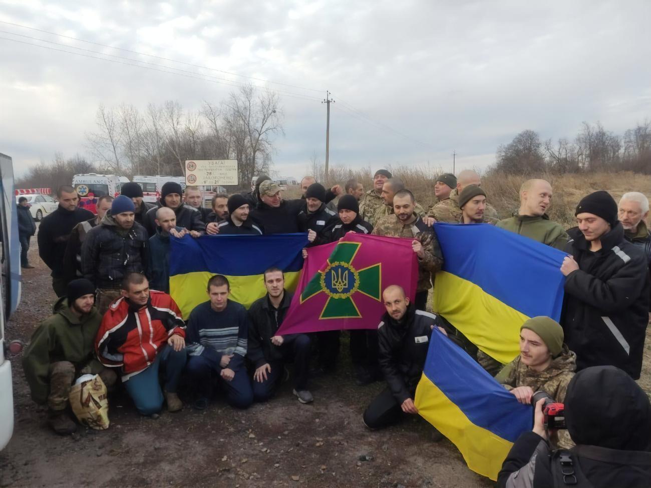 Україна внаслідок обмінів полоненими повернула додому 1319 людей