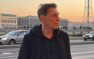 В эфире "Дождя" предельно четко прозвучал призыв о помощи путинским оккупантам. И нет смысла разбираться, купили канал или запугали