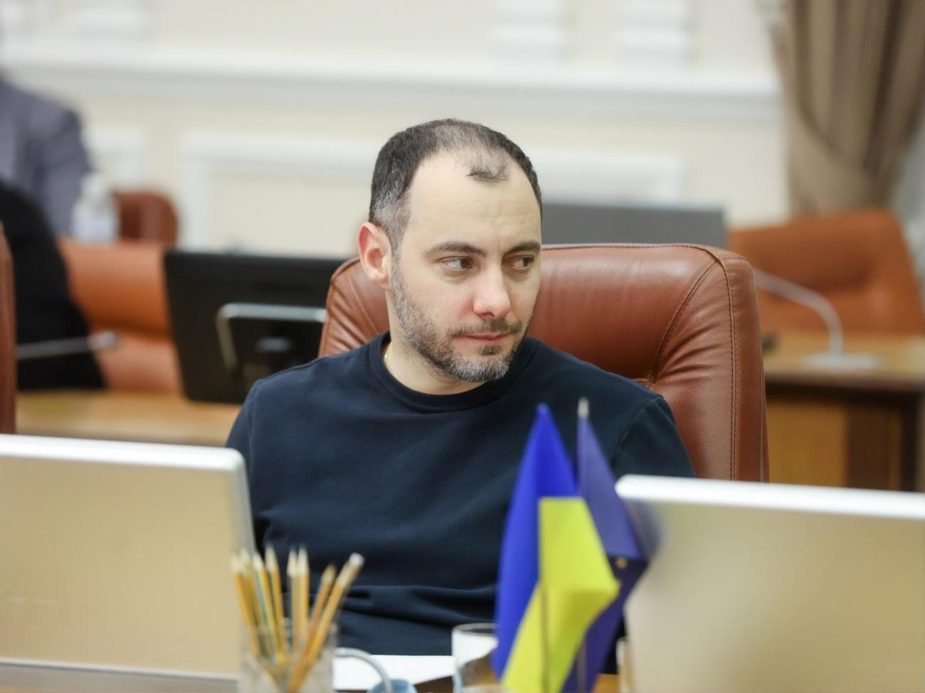 Шмыгаль поздравил Кубракова (на фото) с назначением на должность вице-премьер-министра – министра развития общин, территорий и инфраструктуры Украины