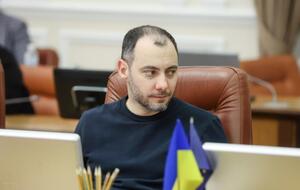 Шмыгаль поздравил Кубракова (на фото) с назначением на должность вице-премьер-министра – министра развития общин, территорий и инфраструктуры Украины