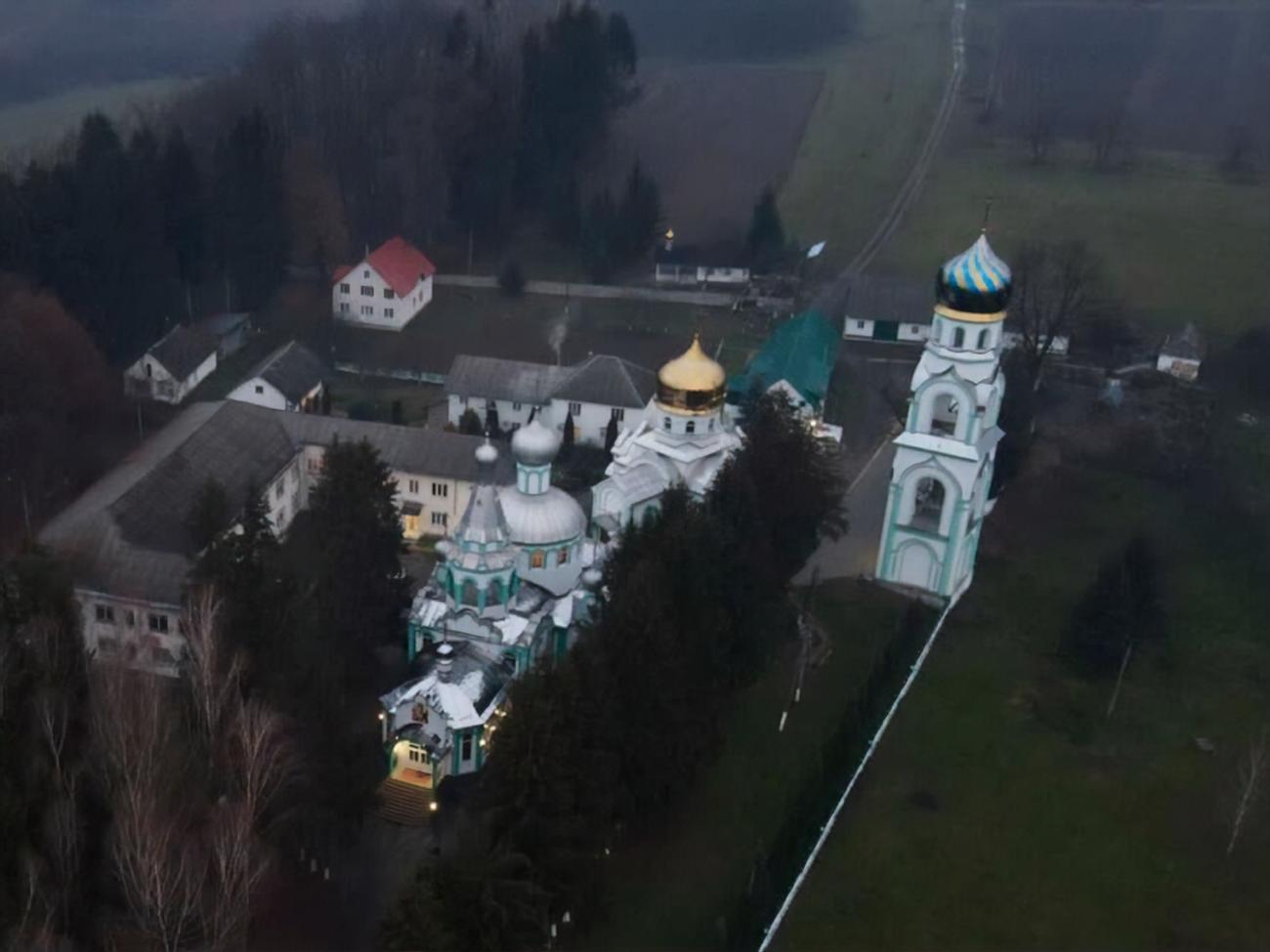 На території єпархій УПЦ МП було виявлено склади із прокремлівською літературою, зазначили у СБУ